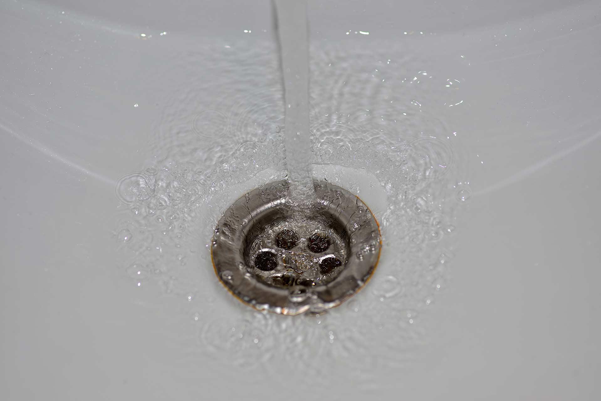 A2B Drains provides services to unblock blocked sinks and drains for properties in Headington.
